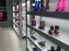 -BALENCIAGA(比斯特苏州购物村店)