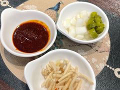-丽丽三鲜螺蛳粉(田林路店)