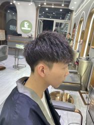 -妃格美发沙龙·烫发·染发