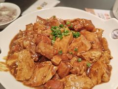 石锅豆腐红烧肉-常鲜楼常来尝鲜海胆馆(星海店)
