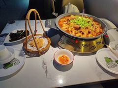 -徐记小怪兽肉蟹煲店(哈西万达金街店)