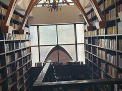 -钟书阁(松江泰晤士小镇店)