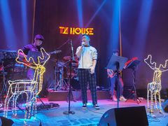 -TZ House音乐现场(来福士中心店)