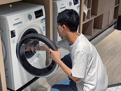 -杭州西湖湖滨银泰亚朵酒店