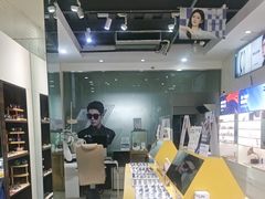 -诺柯视眼镜-蔡司依视路官方工厂店(淞南一店)
