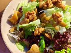 烤菠萝色拉-Golden Lily河内巴黎法越料理餐厅(建国西路店)