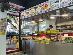 -明姨仔潮汕美食·碳炉猪脚·汕尾牛腩饭·起片鸡煲(起义路店)