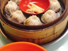蟹黄汤包-食惠里小笼包面馆(越秀店)