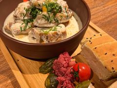 奇克美露里-格鲁·秀色Georgia’s Feast