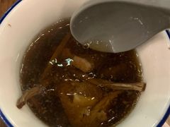 茶树菇龙骨汤-先记烧鹅王·本地粤菜(福永店)