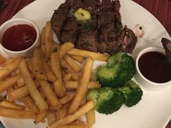 -WOLFGANG PUCK KITCHEN & BAR(迪士尼小镇店)