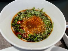 -鼎泰亨·海鲜牛肉餐厅(滨江店)