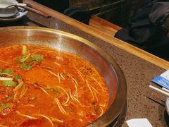 -野山舂·贵州现舂酸汤牛肉(民生路店)