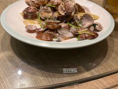 姜葱炒花蚬子-小船渔村•大连菜•大连焖鱼(黄河路店)