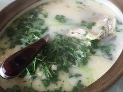 -天乐农家鱼头王(天目湖店)