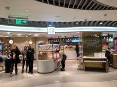 门面-奈雪的茶(新天地广场PRO店)