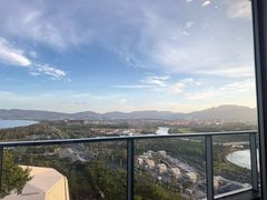 -瑰丽酒店·海吧·天际下午茶·现场DJ·天台酒吧