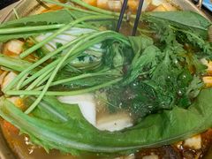 -顶顶汤火牛排火锅·经典铜锅涮肉