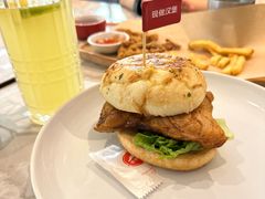 -必胜客(上海新南方商城PH店)