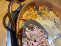 -洱火云南酸菜牛肉火锅(石景山当代商城店)