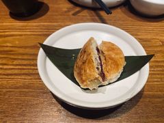 玫瑰鲜花饼-云海肴·汽锅鸡·云南菜(天山百盛优客店)