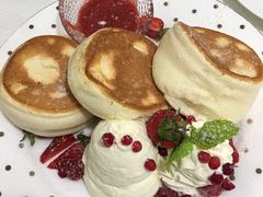 草莓舒芙蕾-娜娜家•Nana’s restaurant (爱琴海店)