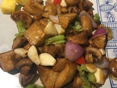 菌临天下-云海肴·汽锅鸡·云南菜(美罗城店)