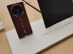 -华为授权体验店(中山公园来福士)