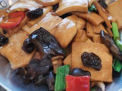 -自游人·美食一楼