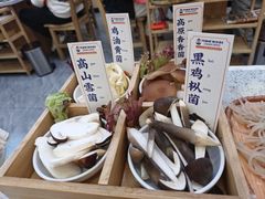 -阿婆情腊排骨火锅(金虹路店)