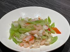 西芹百合炒虾仁-梁家大院•农家菜(昆山会展中心店)