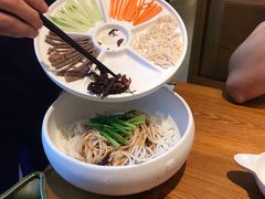 鸡丝凉米线-云海肴·汽锅鸡·云南菜(苏州中心店)