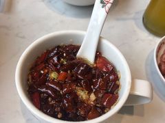 现炸辣椒油-东门口涮肉·砂锅·烤串(老门东店)