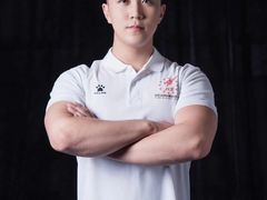 -健龙森俱乐部·游泳·健身·羽毛球综合体育馆