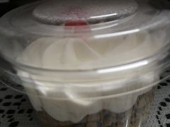 -红宝石·鲜奶小方·海派西点房(南丹店)