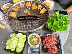 -小辣椒火盆烧烤(温泉南街店)