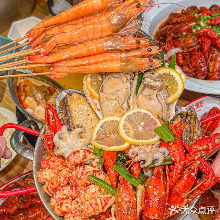 霸王虾×集渔!冬阴功口味小龙虾惊艳了