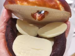 -HOT CRUSH趁热集合·现烤面包(环球港店)