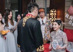 -纯色时光婚纱艺术馆WHITE
