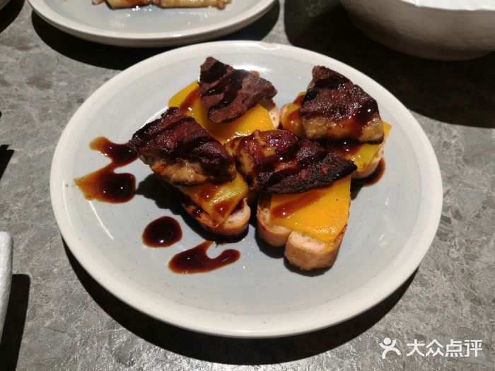 大渔铁板烧(大悦城店)鹅肝芒果面包片图片