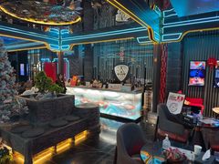 -屋有岛沉浸游戏旗舰店(中山公园店)