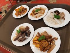 -天宜隆蘑菇宴火锅(石景山旗舰店)