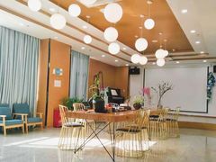 -臻爱住家月嫂育儿嫂(万达店)