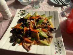 -宾朋海鲜饭庄(兴海路店)