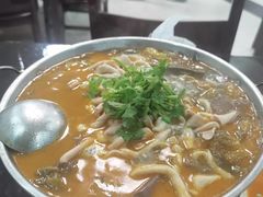 -余杨鸭鸭餐厅