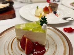 -Mogul Eatery·大亨餐酒馆