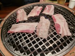 -焼肉まんぐう