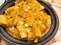 石锅海胆豆腐-品海楼·大连海胆锅贴馆(东港店)