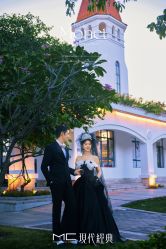 -现代经典婚纱摄影