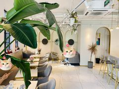 -Fridi Patisserie Cafe